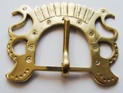  madaras csat, 42 mm